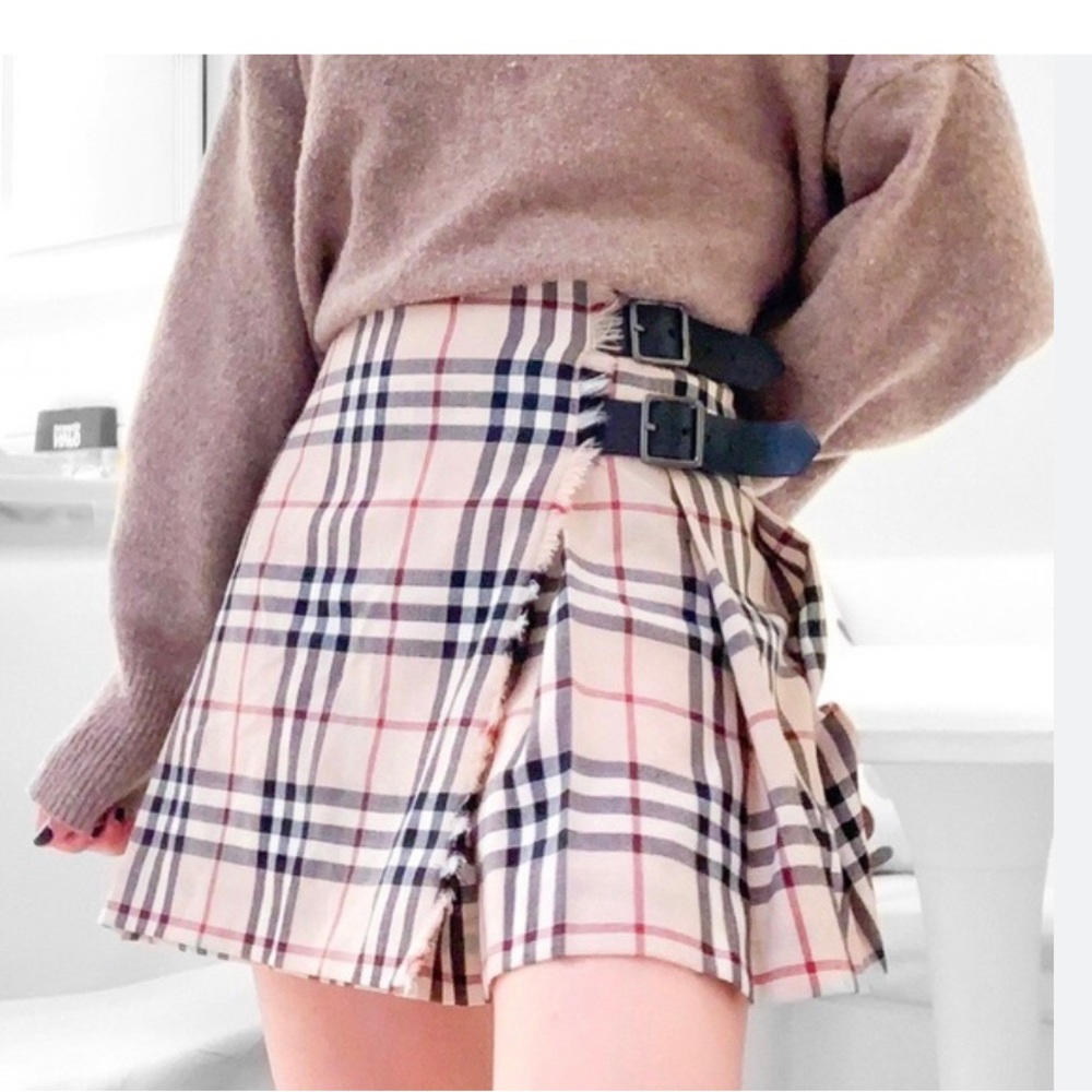 Burberry Wool Pleated Skirt